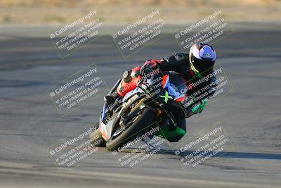 media/Oct-06-2024-Race Pace (Sun) [[d7d39ec7ad]]/1-Turn 10 (730am)/